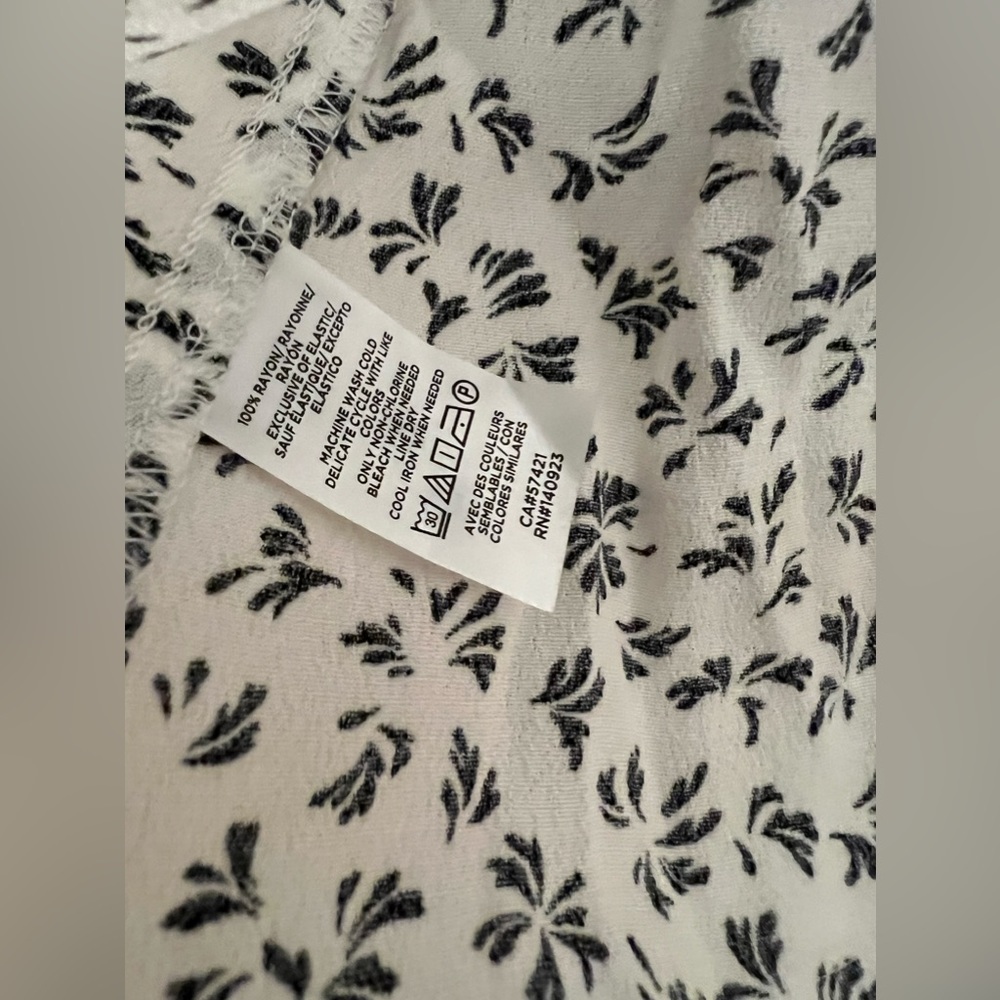 NWOT! Black and white floral loft blouse - Picture 3 of 6